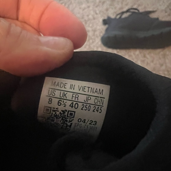 Adidas Black Athletic Shoes with Breathable Mesh - Picture 3 of 3